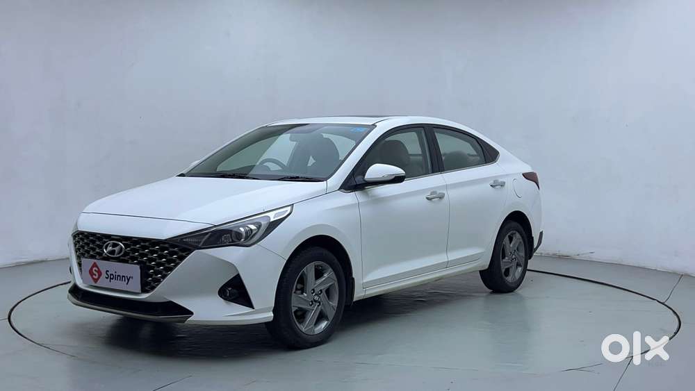 Hyundai Verna 1.5 Sx Ivt, 2022, Petrol