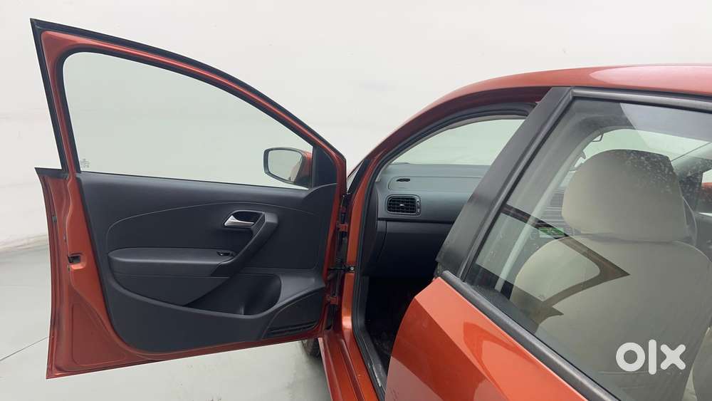 Volkswagen Polo Petrol Comfortline 1.2l, 2015, Petrol