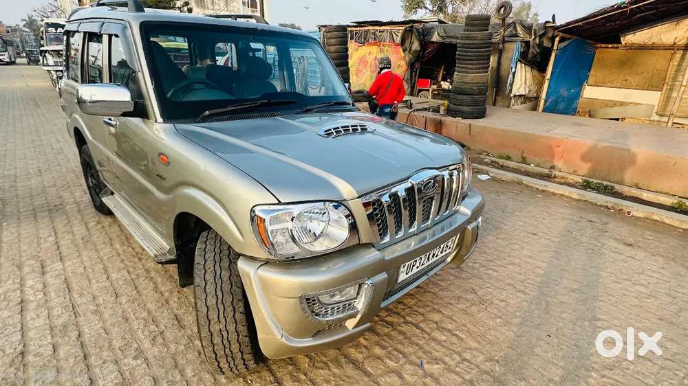 Scorpio 2009 Modell  9 Seater