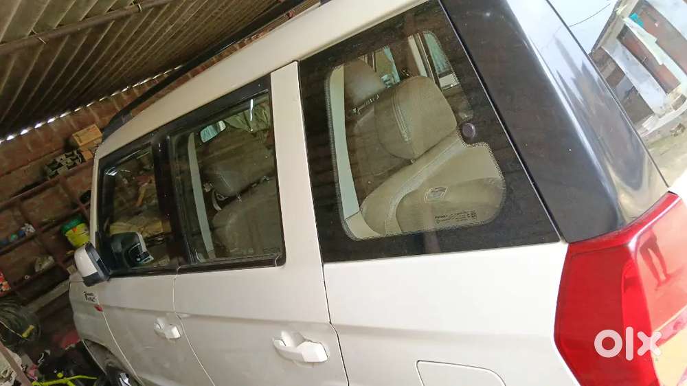 Mahindra Tuv 300 2018 Diesel 130000 Km Driven