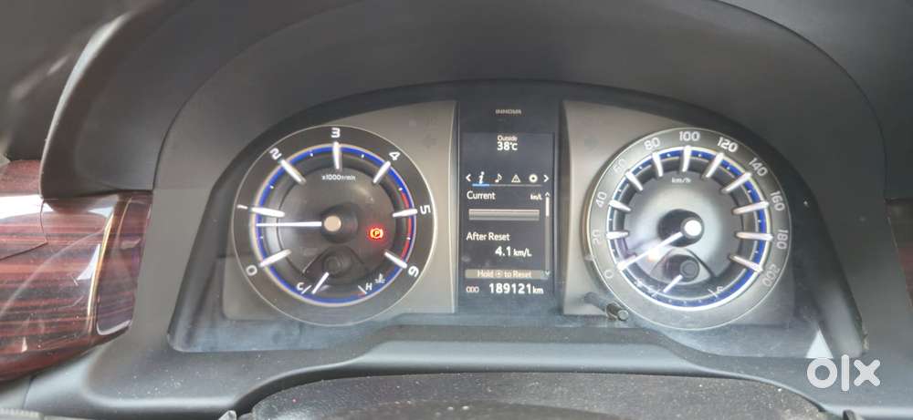 Toyota Innova Crysta 2.4 V 8 Str, 2017, Diesel