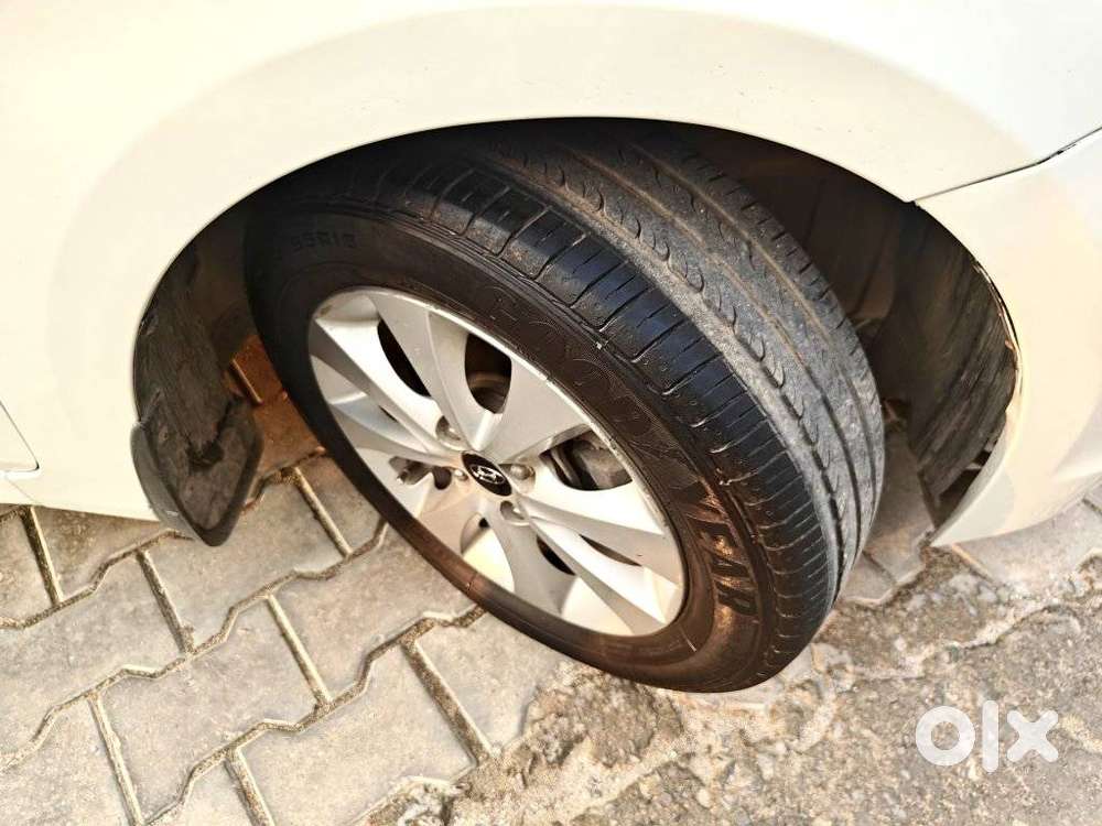 Hyundai Verna [ ] Fluidic 4s 1.6 Vtvt S (o) Mt, 2015, Petrol