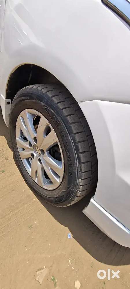 Maruti Ertiga Zdi+hayebrid