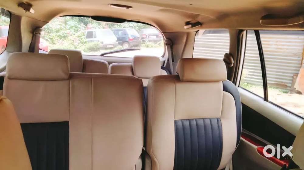 Toyota Innova 2011