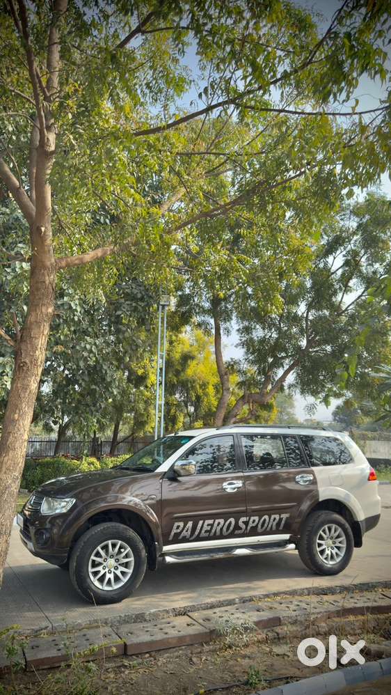 Mitsubishi Pajero Sport 4x4 Manual 2014 Diesel  Vip 0021  Excellent