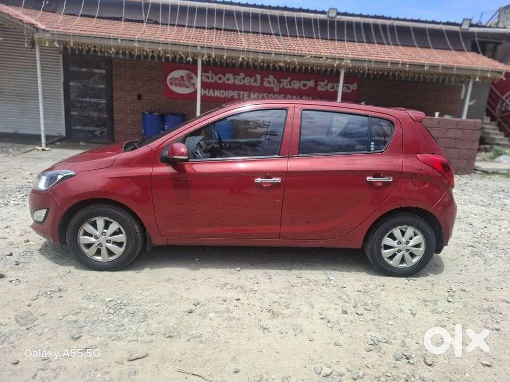 Hyundai I20 Asta (o) 1.2 Mt, 2012, Petrol