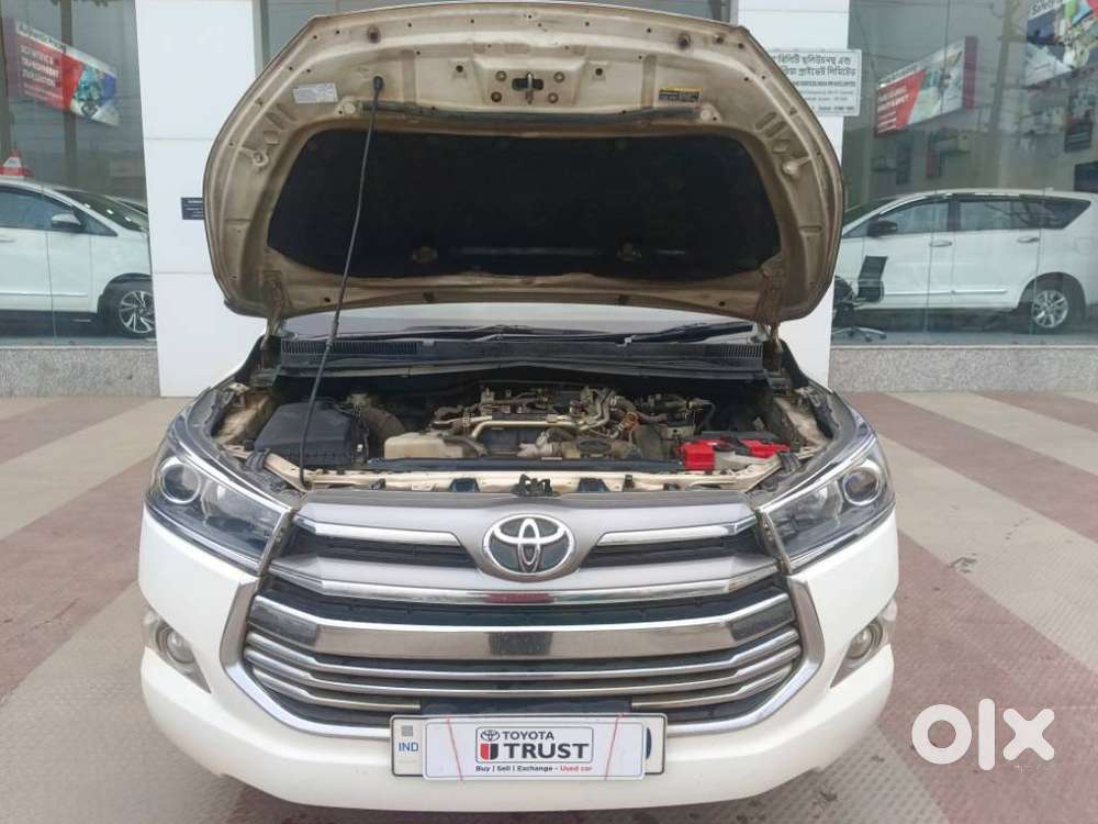 Toyota Innova Crysta 2.4 V 8 Str, 2017, Diesel
