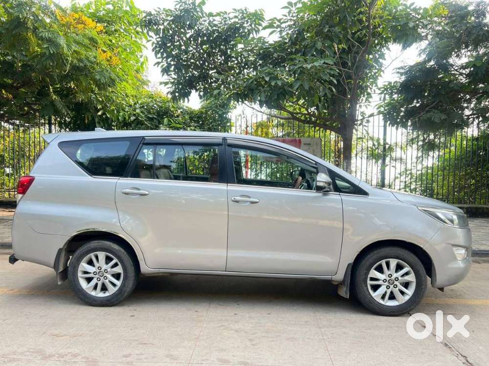 Toyota Innova Crysta 2.4 G Mt, 2017, Diesel