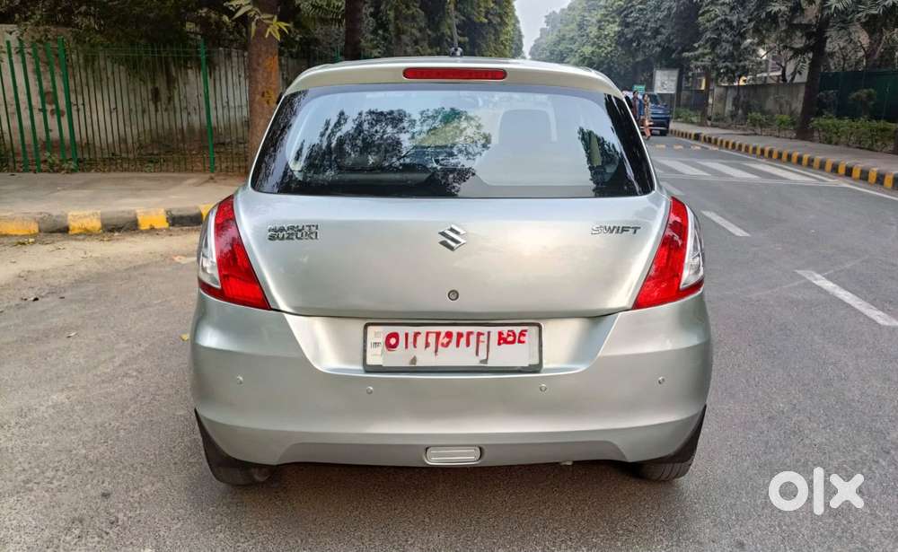 Maruti Suzuki Swift Lxi Option, 2017, Petrol