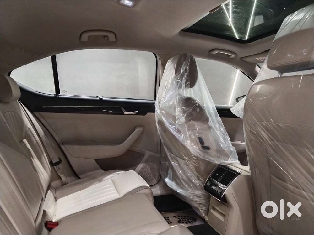 Skoda Superb Lk 1.8 Tsi At, 2019, Petrol