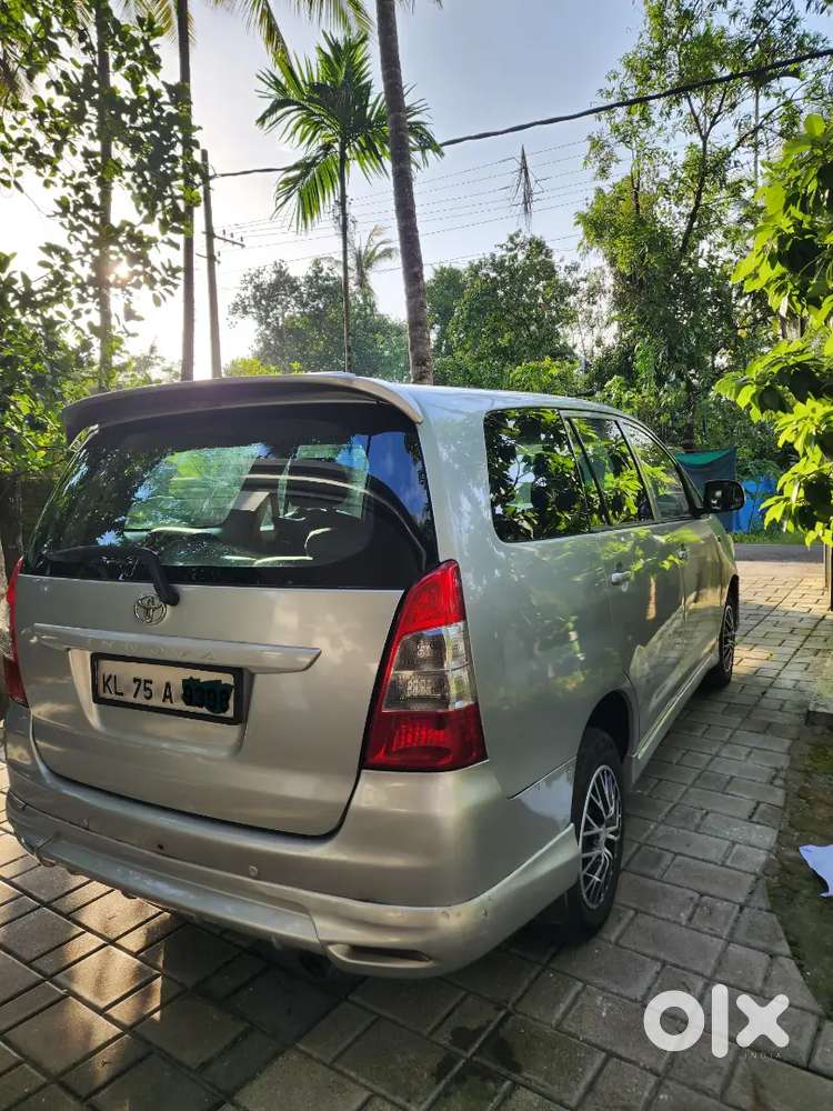 Toyota Innova 2.5 G 2013