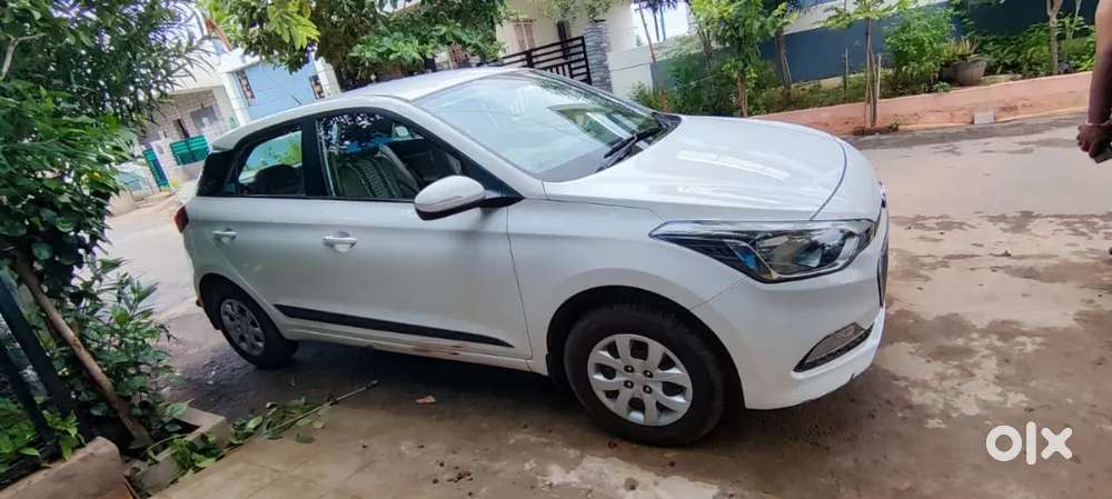Hyundai I20 2017 Petrol 63000 Km Driven