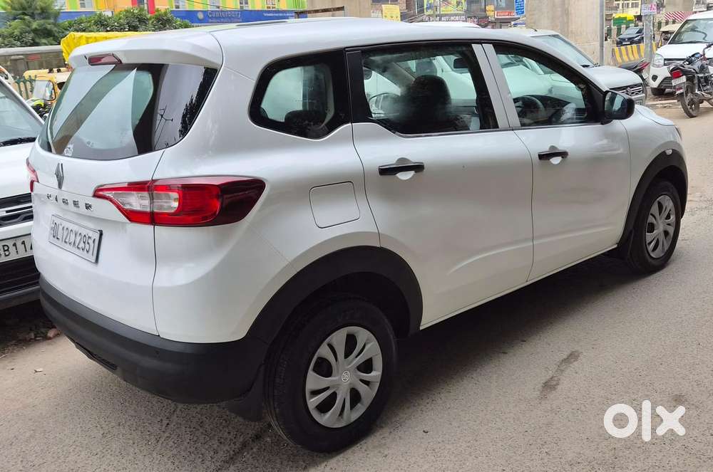 Renault Triber 1.0 Rxe, 2023, Petrol