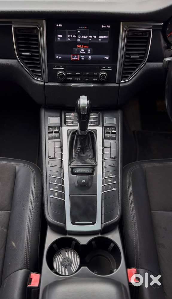 Porsche Macan 2.0 Petrol, 2018, Petrol