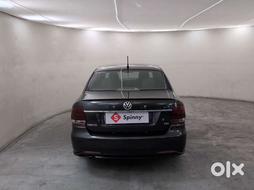 Volkswagen Vento 1.6 Highline, 2021, Petrol