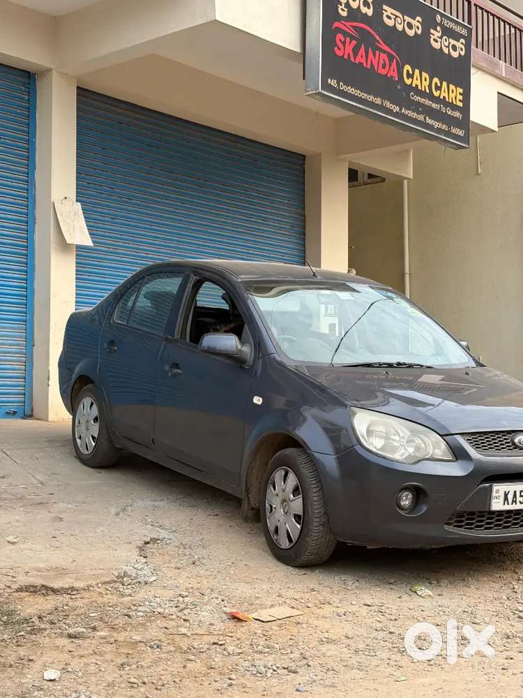 Ford Fiesta Classic Duratec 2011 Petrol 120566 Km Driven