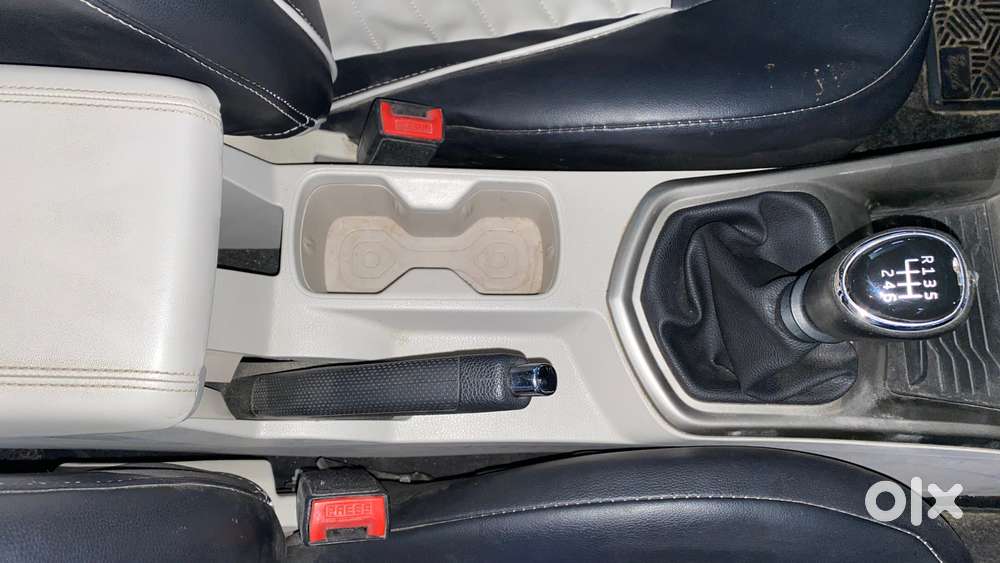 Mahindra Xuv300 W8 Option, 2020, Petrol