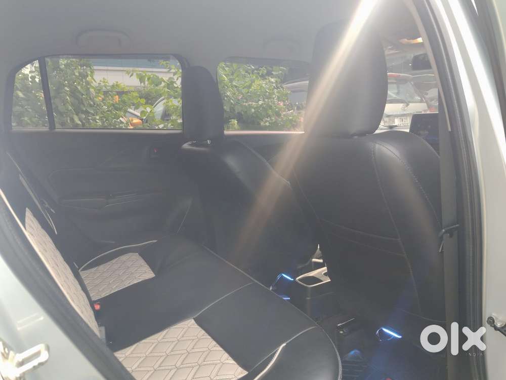 Maruti Suzuki Swift 1.2 Lxi (o), 2024, Petrol
