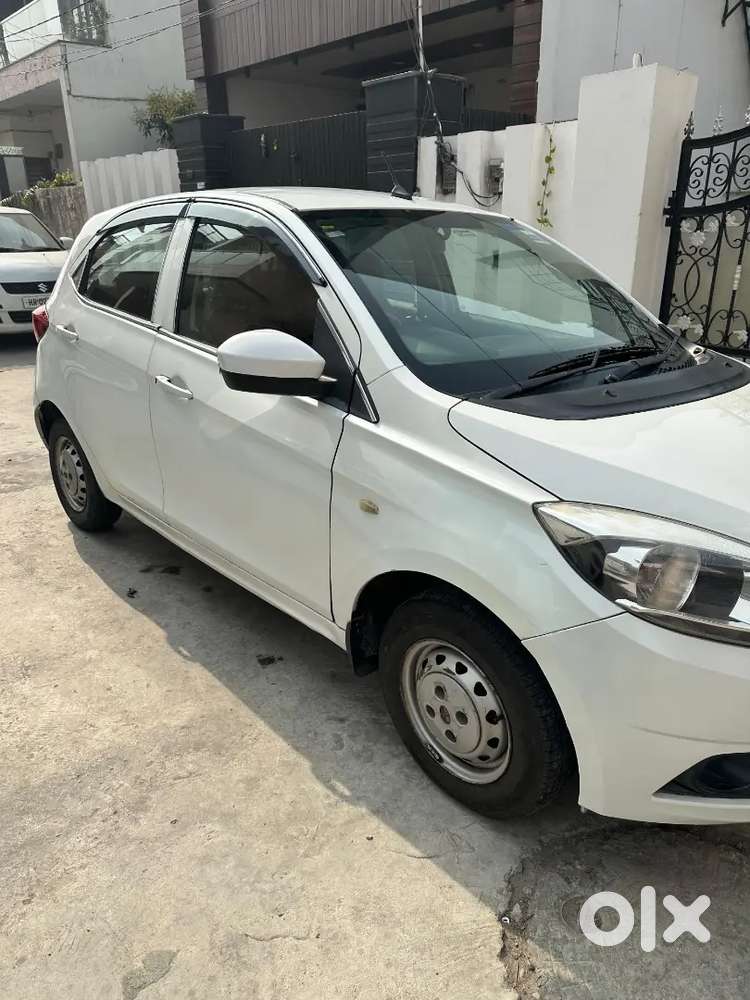 Tata Tiago 2017 Petrol Well Maintained Urgent Sale