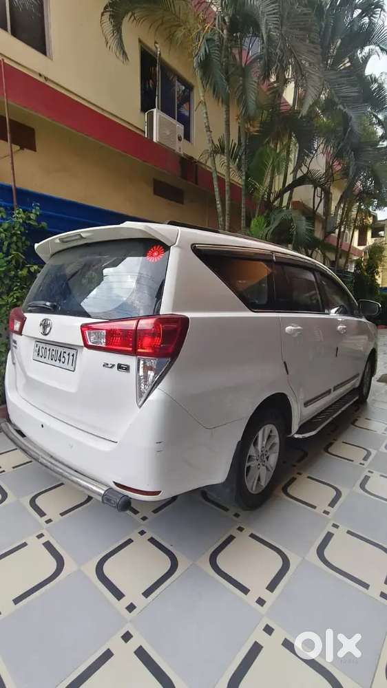 Petrol Innova Crysta Family Car