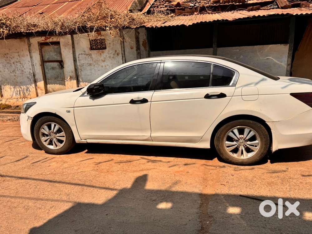 Honda Accord Petrol 2011