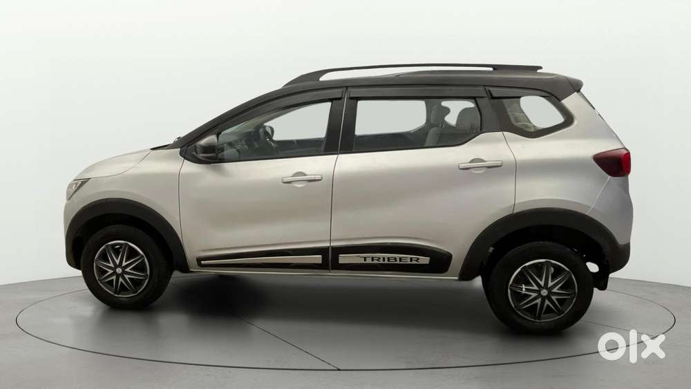 Renault Triber Rxt, 2022, Petrol