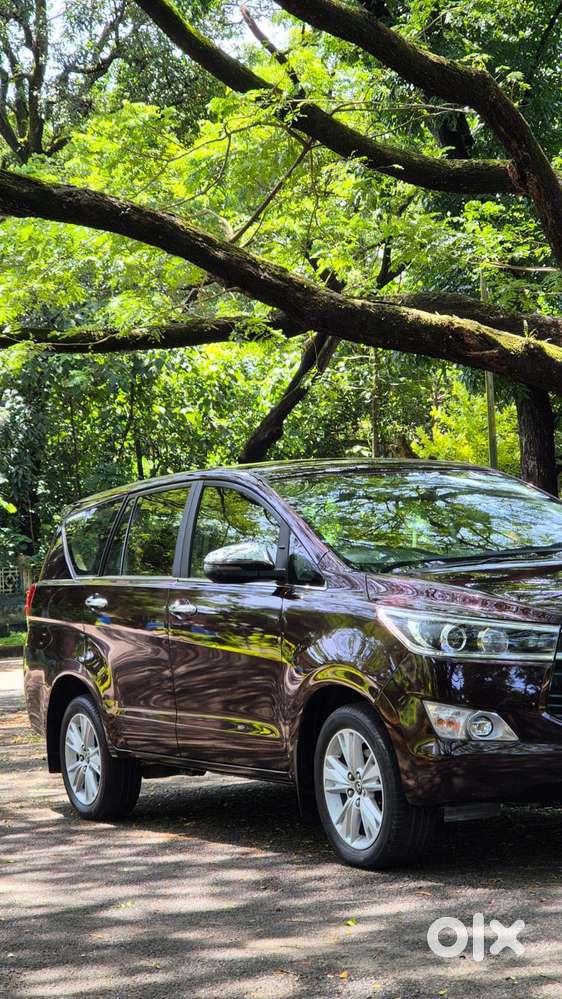 Toyota Innova Crysta 2.8z Automatic, 2019, Diesel