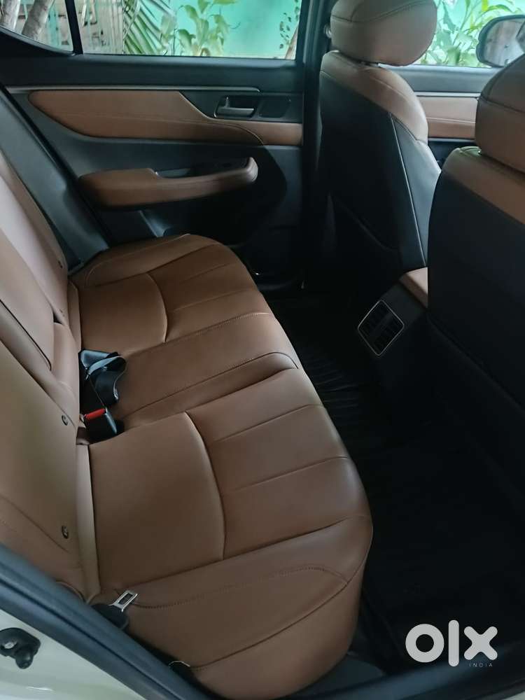 Honda Elevate Zx Cvt, 2023, Petrol