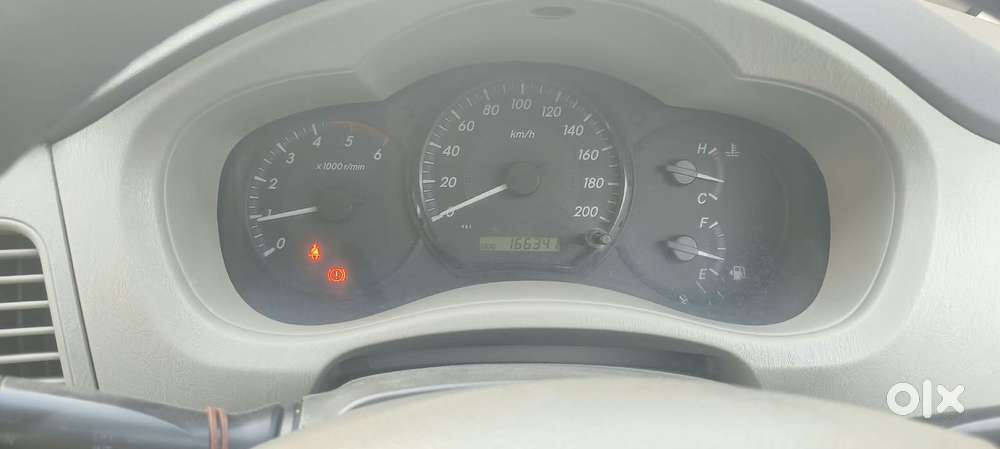 Toyota Innova 2.5 G (diesel) 8 Seater, 2013, Diesel