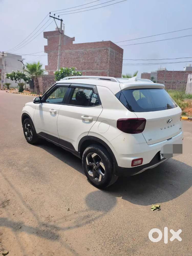 Top Model With Sunroof