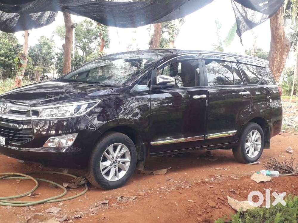 Toyota Innova Crysta 2.4 G Plus Mt 7 Seater 2017 – Company Maintained