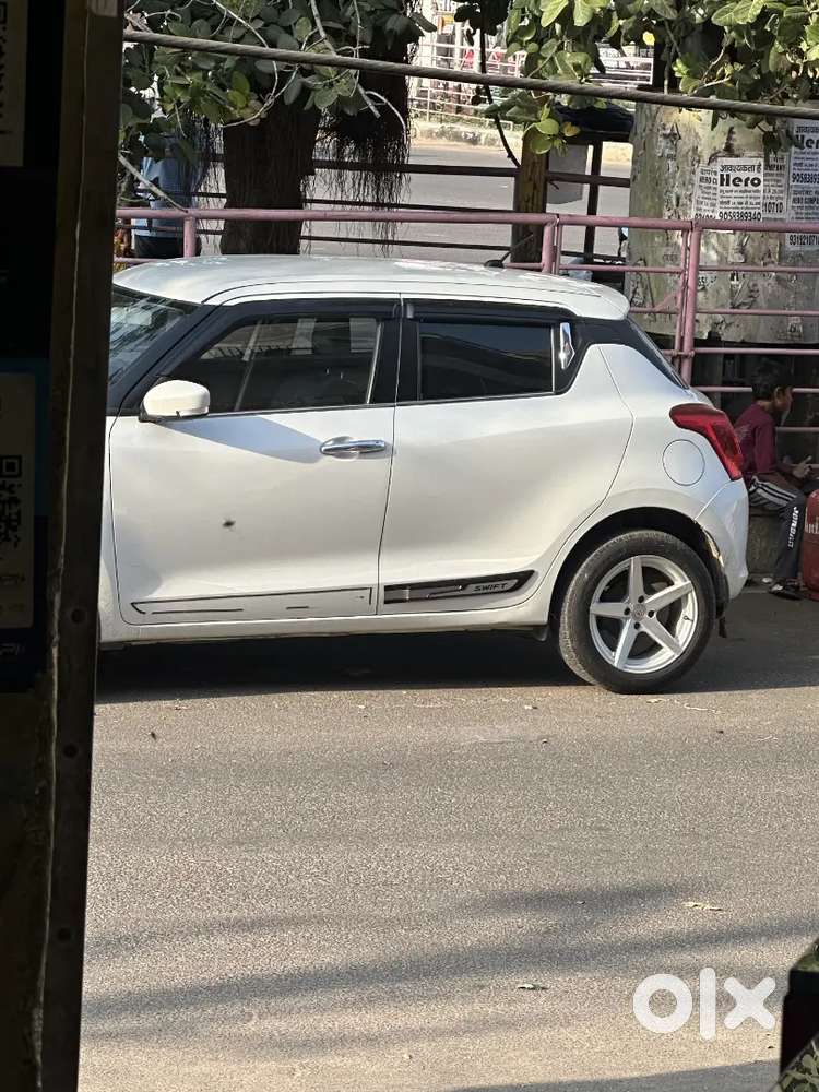 Swift 1.2 Vxi 2023 Petrol