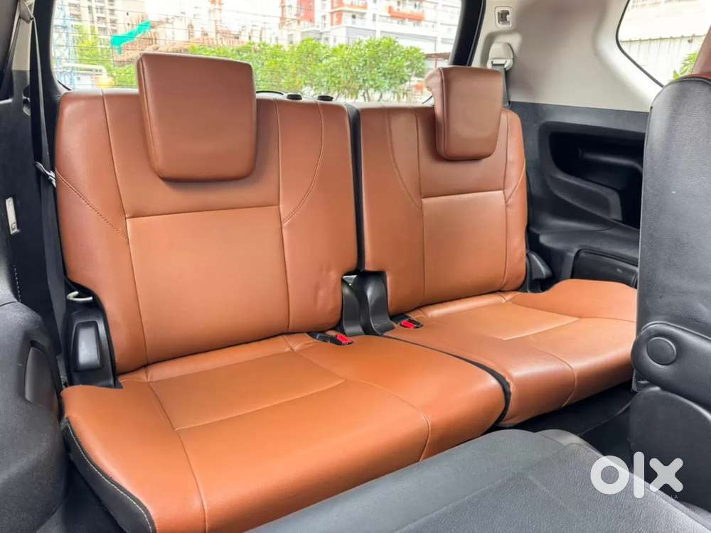 Toyota Innova Crysta 2.8 Zx At 7 Seater, 2016, Diesel
