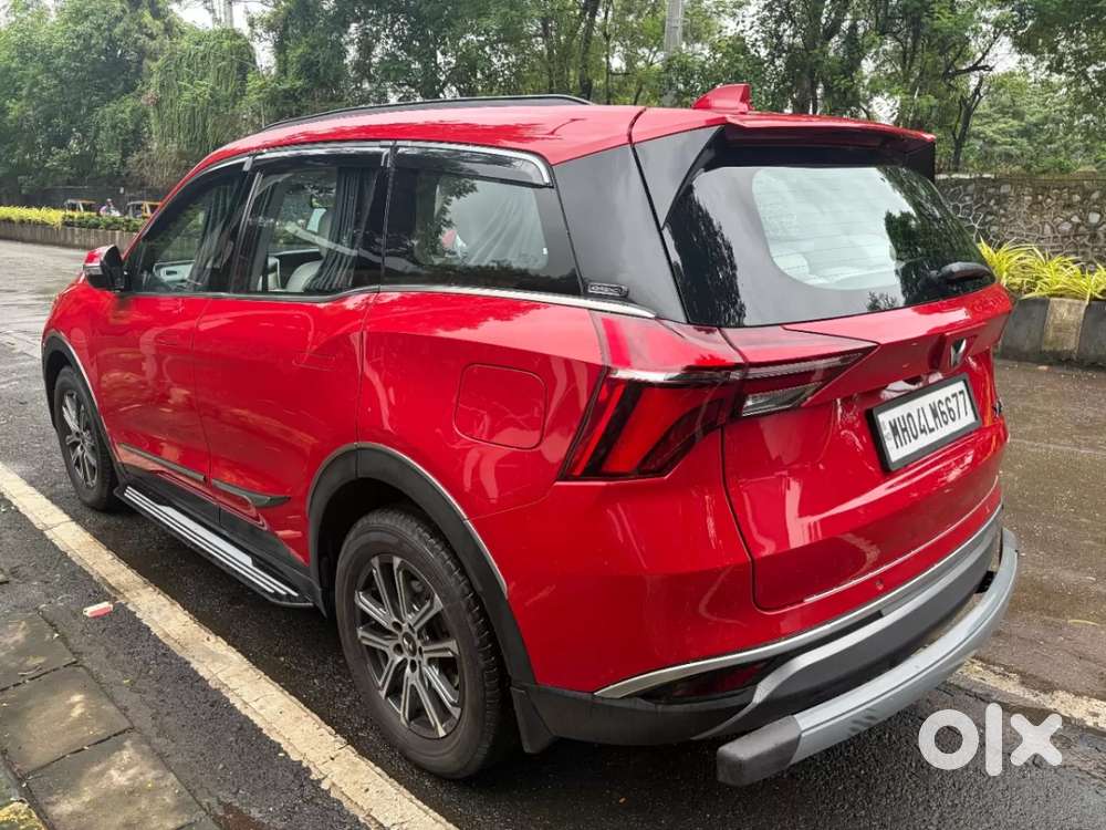 Mahindra Xuv700 2.0 Ax 7 Petrol At Str, 2023, Petrol