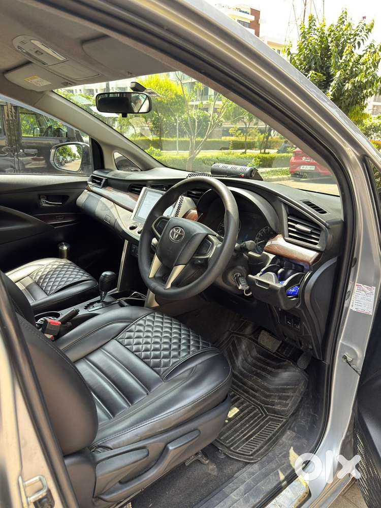 Innova 2.8 G Automatic