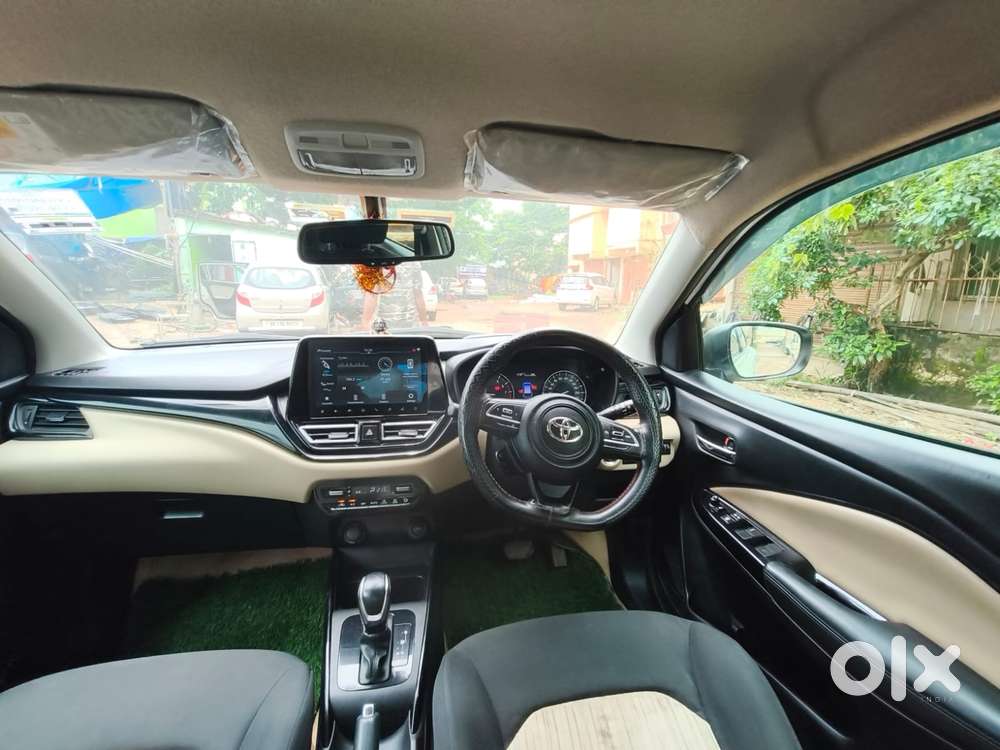 Toyota Glanza 1.2 V Amt, 2023, Petrol