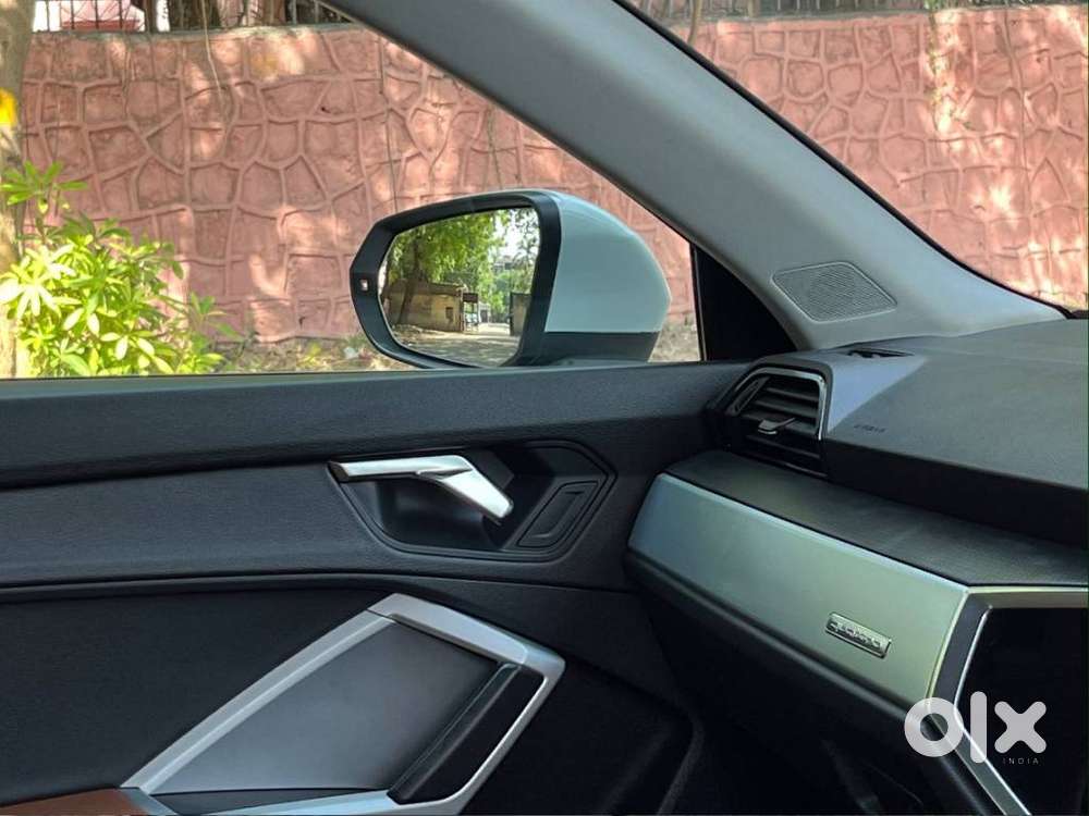 Audi Q3 40 Tfsi Premium Plus, 2023, Petrol