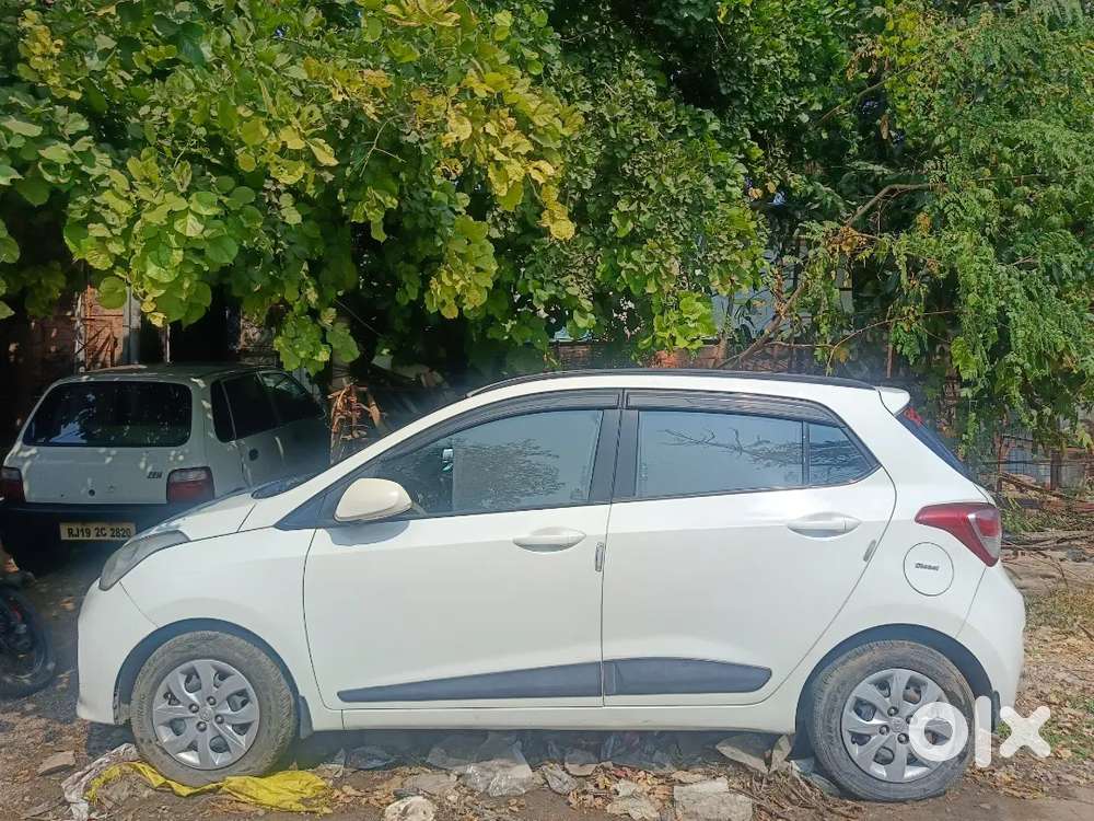 Hyundai Grand I10 2015 Diesel Well Maintained