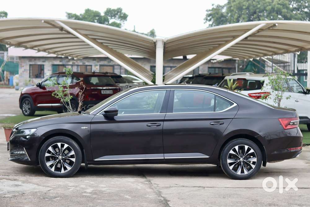 Skoda Superb 2.0 Tsi At L&k, 2021, Petrol