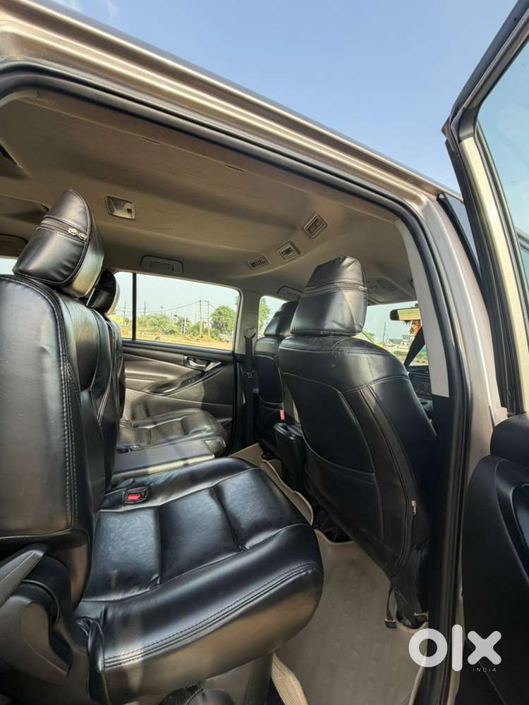 Toyota Innova Crysta 2019