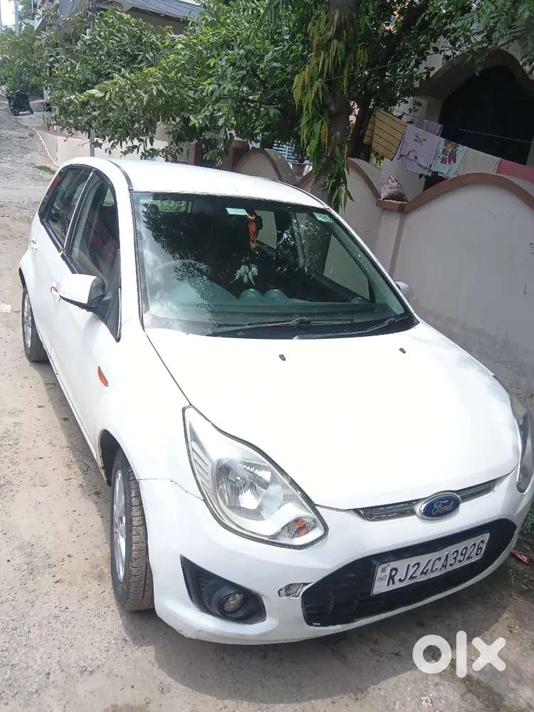 Ford Figo Diesel Titanium 2014