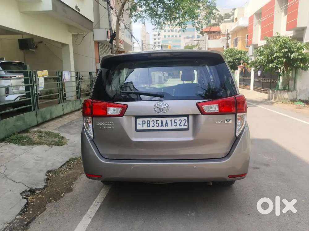 Toyota Innova Crysta 2017 Vx Mt