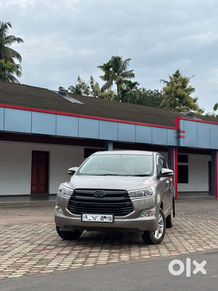 Toyota Innova Crysta 2017
