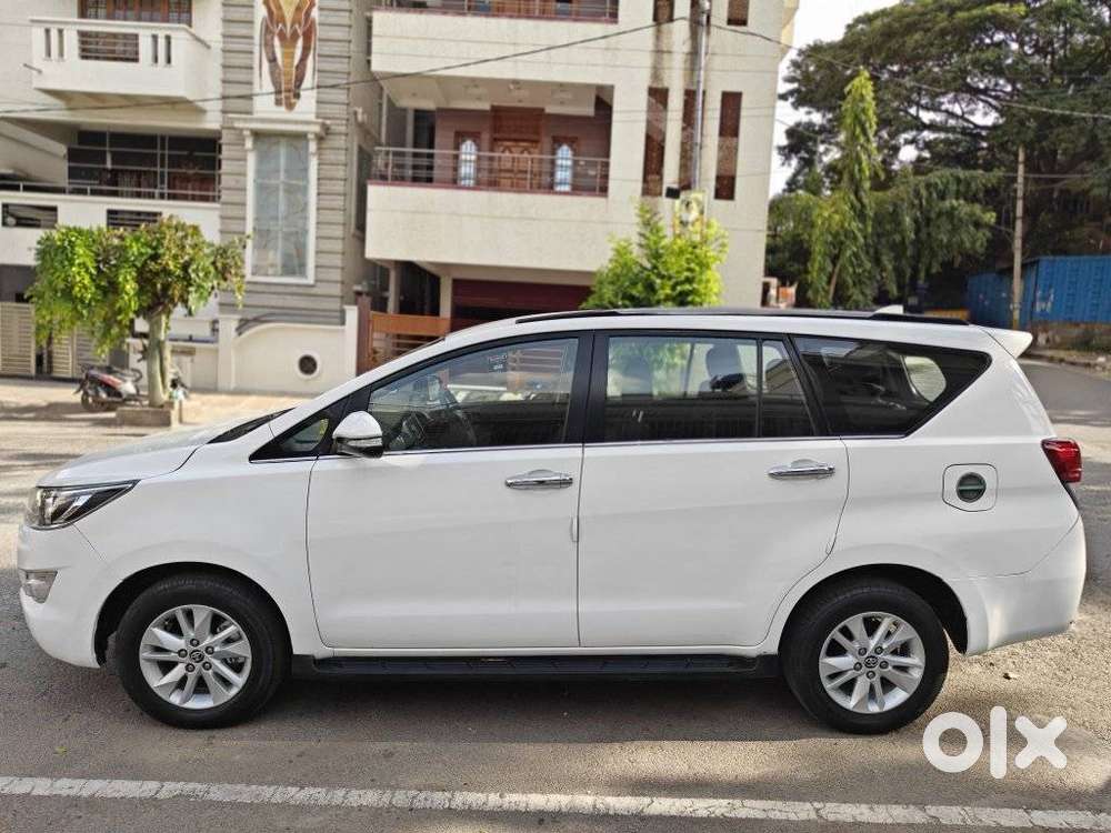 Toyota Innova Crysta 2.4 G Mt, 2016, Diesel