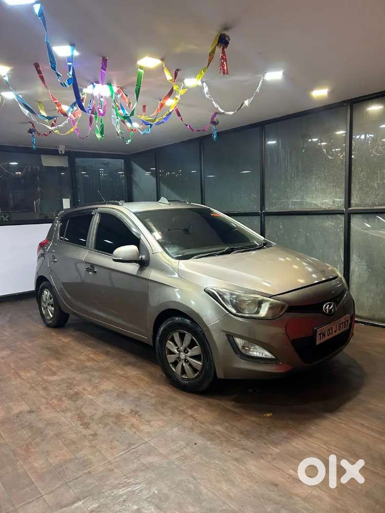 Hyundai I20 2012 Diesel 80000 Km Driven