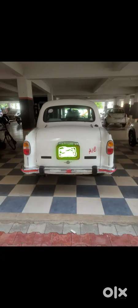 Ambassador Avigo Diesel 2004