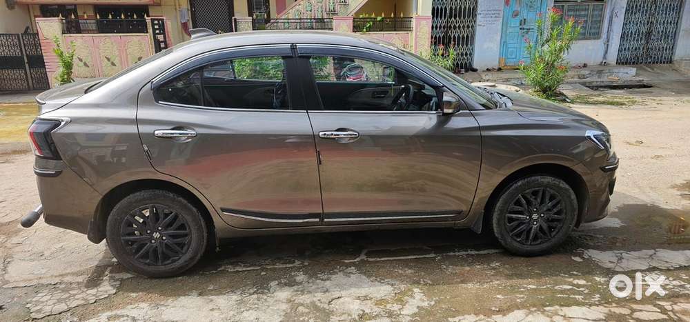 Maruti Suzuki Dzire Zxi 2025