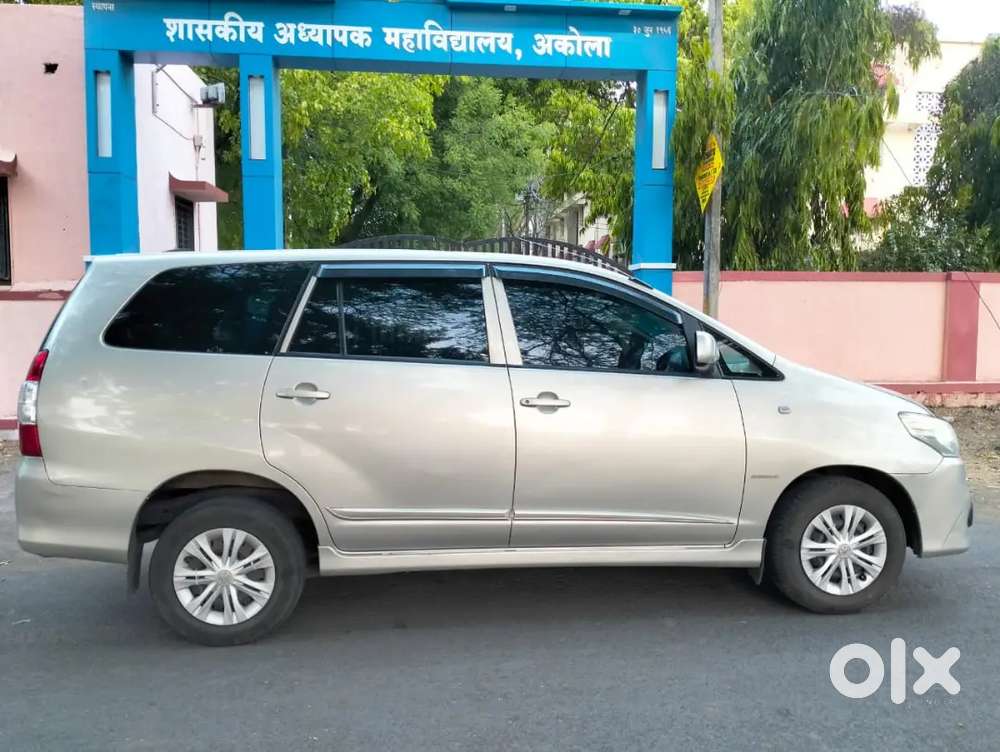 Toyota Innova 2.5 G 7 Seater Manual 2015