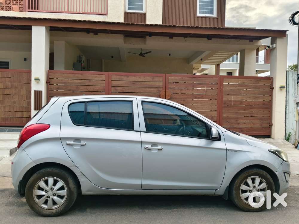 Hyundai I20 Sportz At 1.4, 2012, Petrol