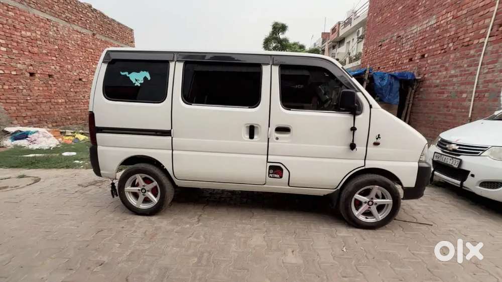 Maruti Suzuki Eeco 2025